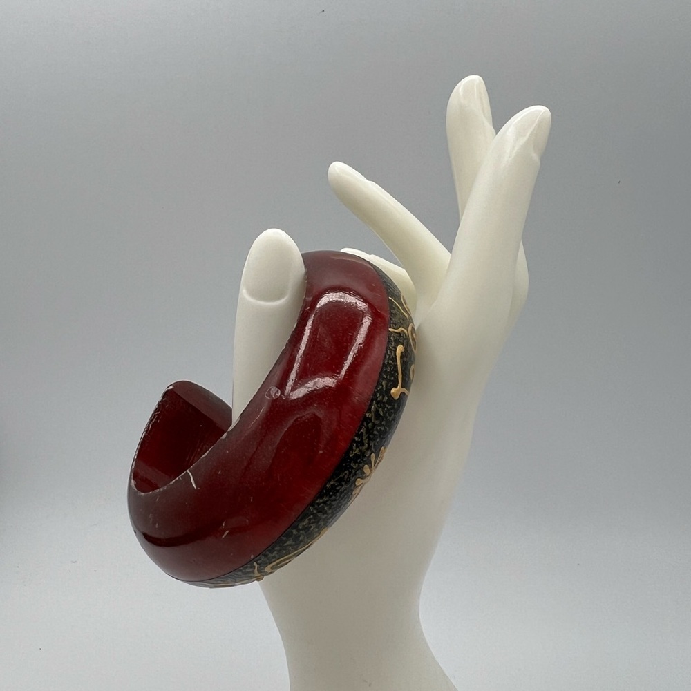 Elegant Red and Black Women's Bracelet